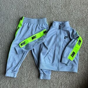 Nike | 2PC Matching Tracksuit